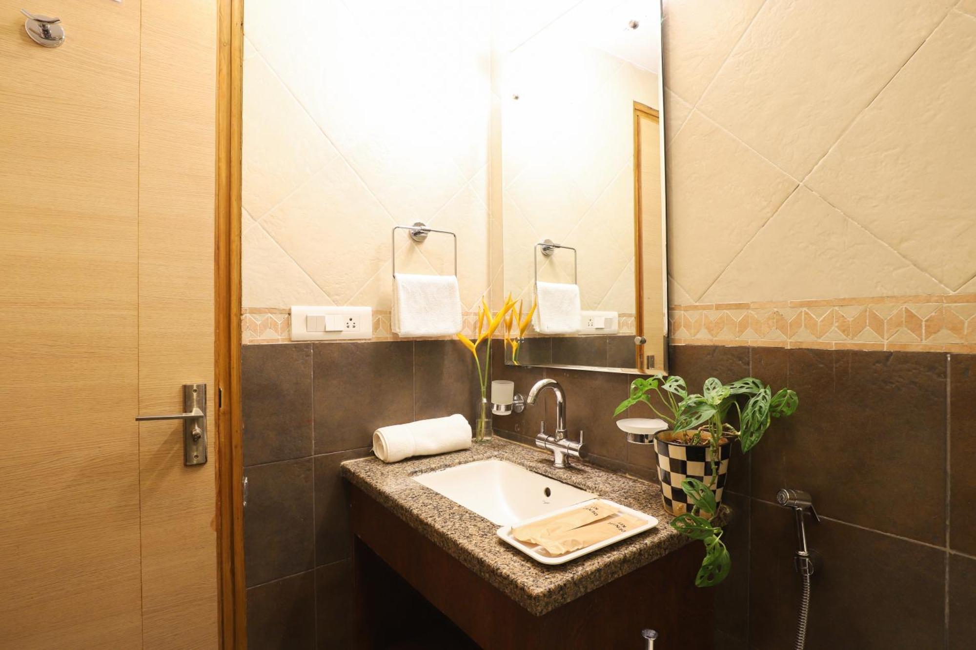 Veera Strand Park Serviced Apartments Near Calangute Eksteriør bilde